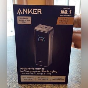 Anker 250W max dual-port input